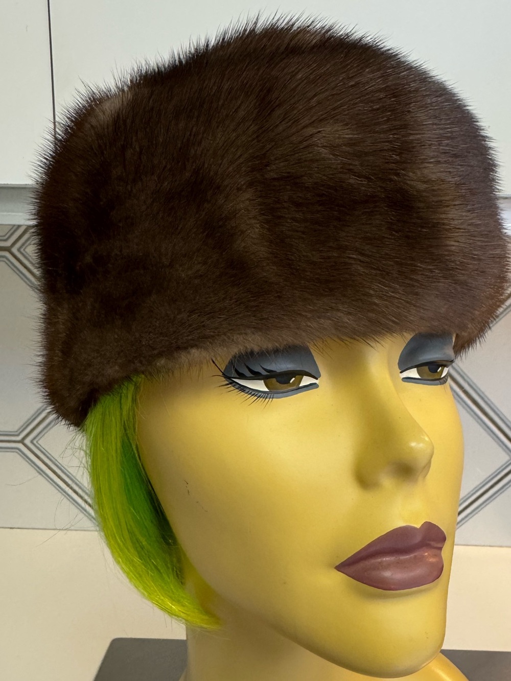 Genuine Mink Vintage 1960s supple glossy cloche style hat gorgeous condition